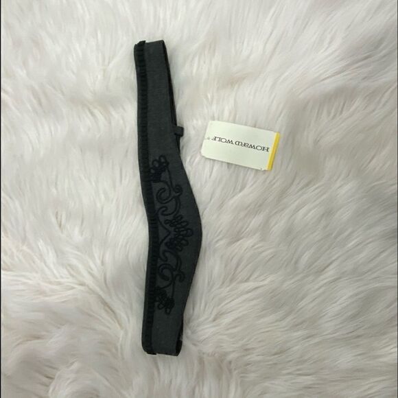 Howard Wolf Gray with Black Embroidery Design Belt - Picture 1 of 4